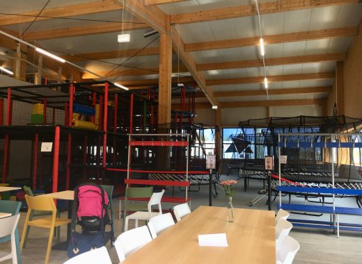Salle de bloc Vertic’Halle à Monthey - #4
